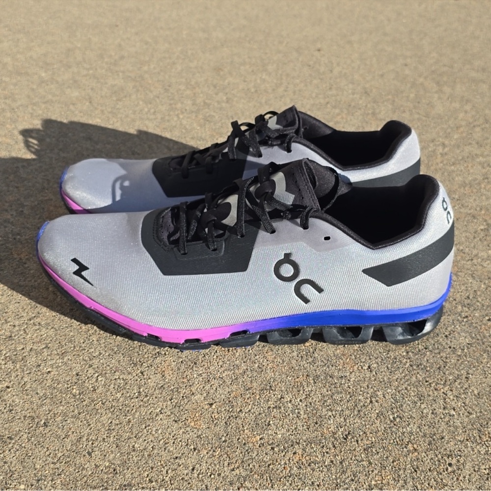 On Running Limited Edition Cloudflash Sensa